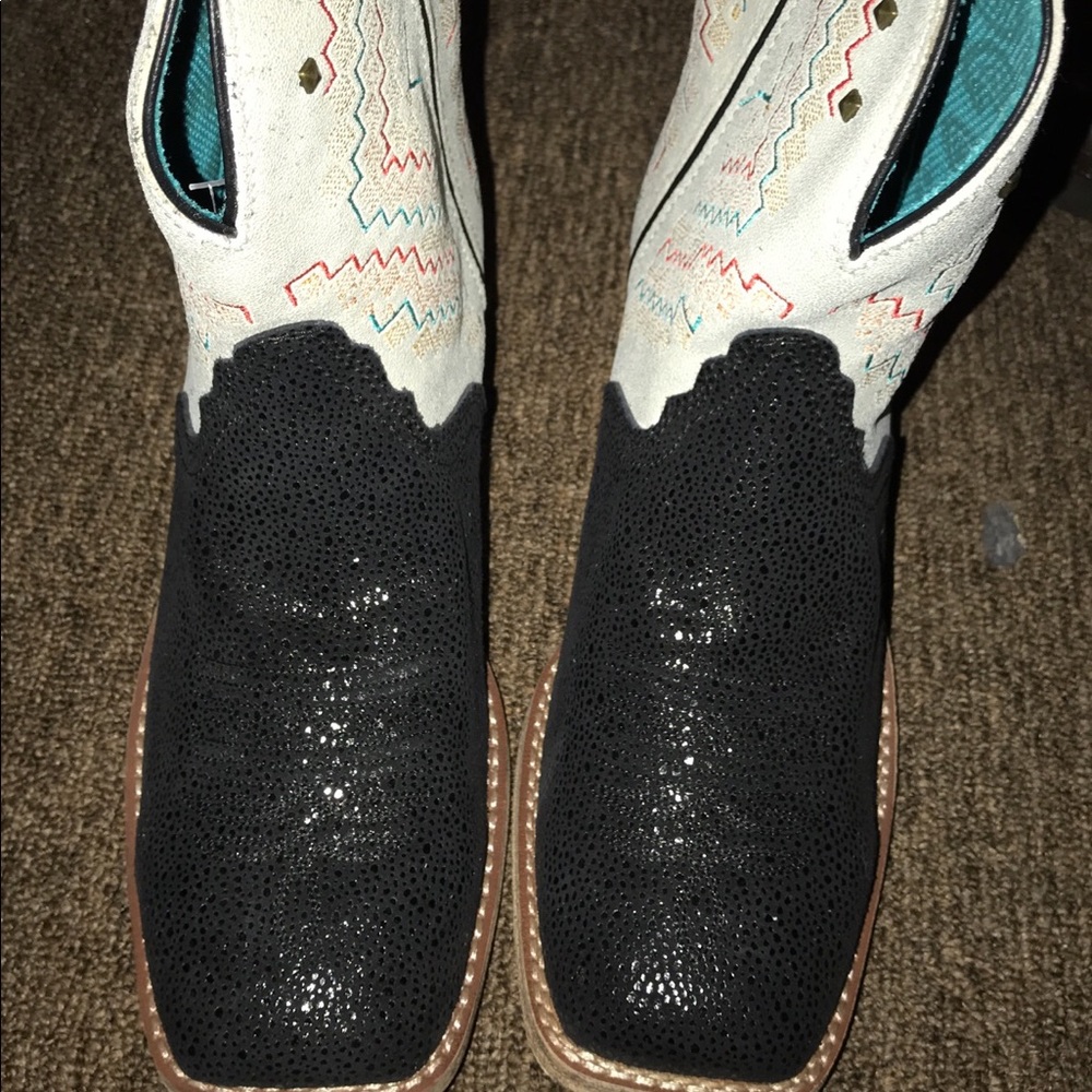 Justin Cowgirl Boots